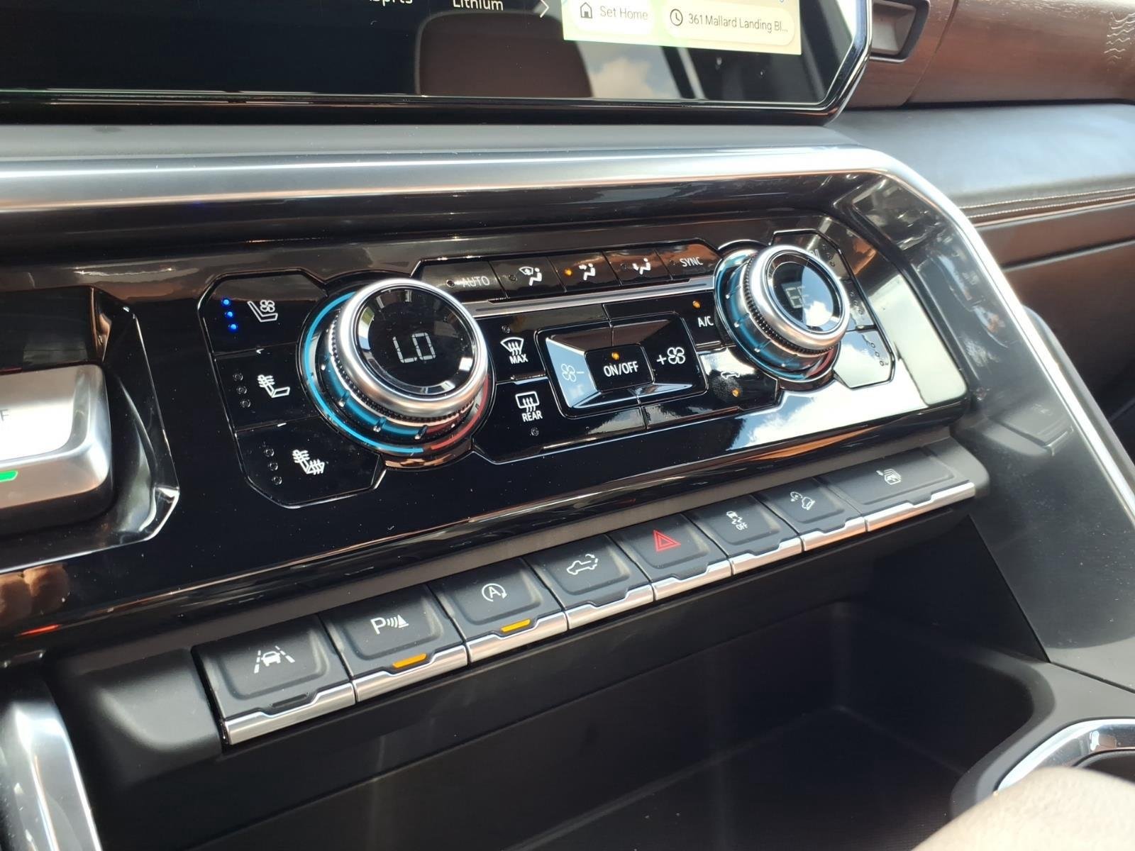 Used 2022 Onyx Black GMC Denali Ultimate image 27