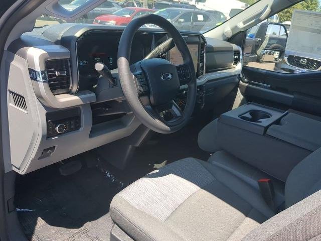 2025 Ford F-350 Super Duty XLT - Photo 12