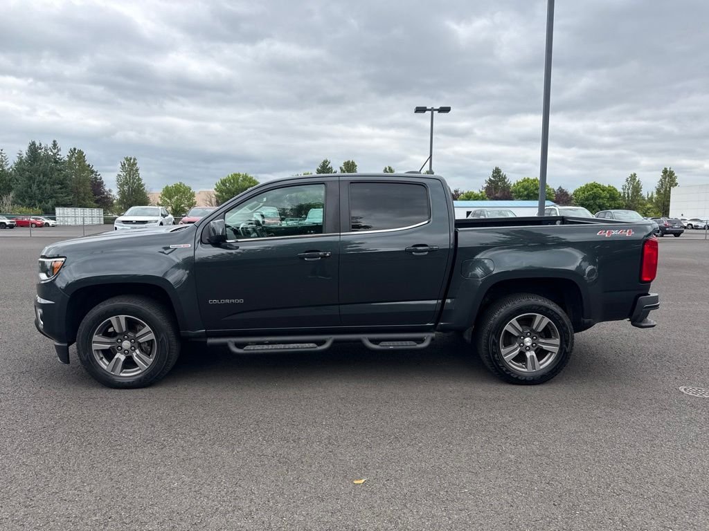 Used 2018 Graphite Metallic Chevrolet LT image 4