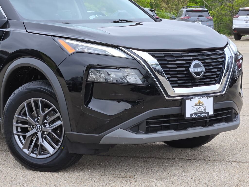 Used 2023 Nissan Rogue S with VIN 5N1BT3AB5PC747888 for sale in Lindenhurst, IL