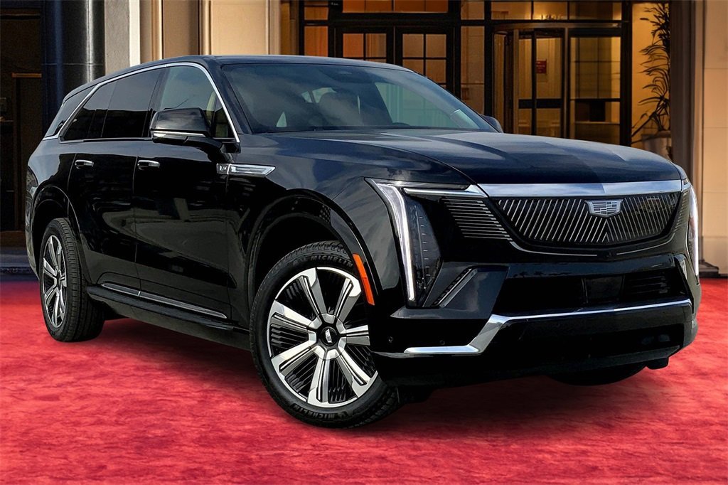 2025 Cadillac Escalade IQ Luxury photo 2