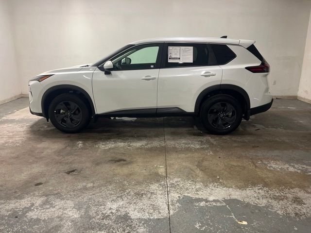 Used 2026 White Nissan SV image 5