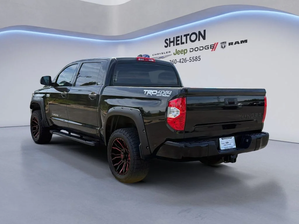 Used 2020 Black Toyota SR5 image 3