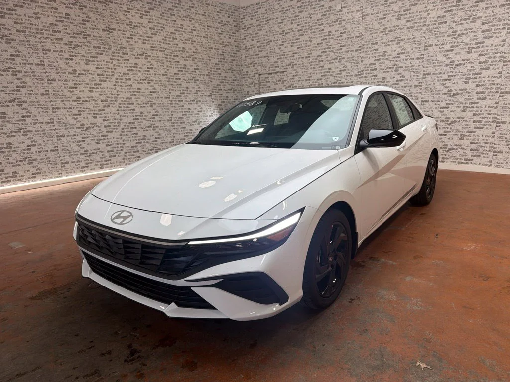 New 2026 Serenity White Hyundai SEL Sport image 3