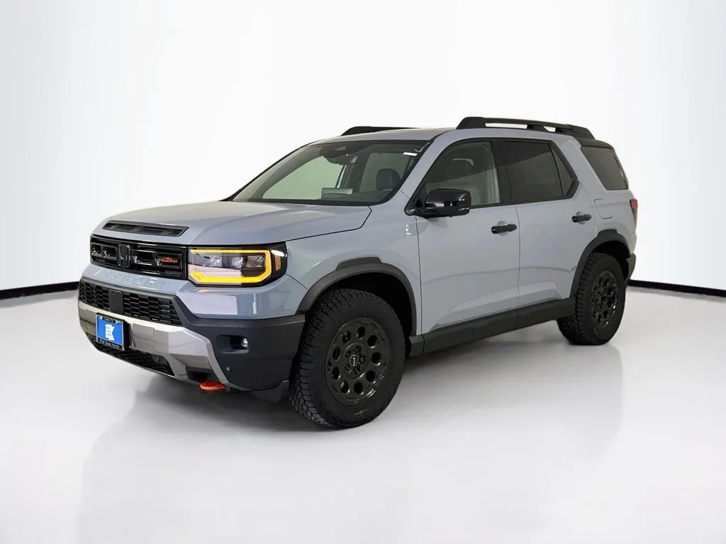 New 2026 Sonic Gray Pearl Honda TrailSport Elite Blackout image 4