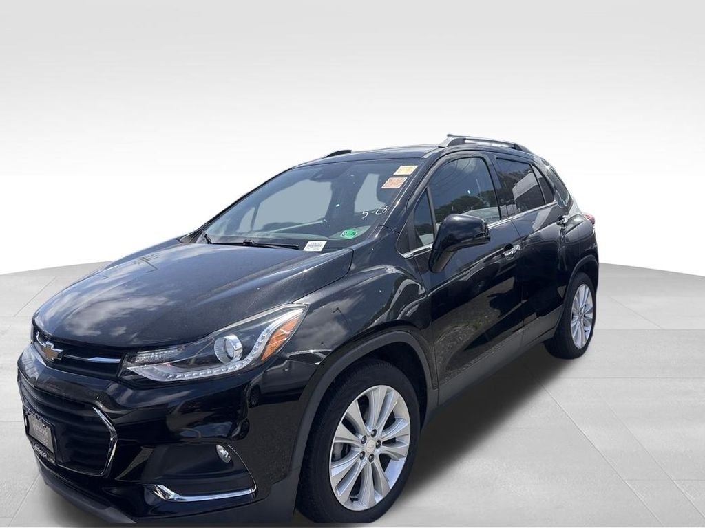 Used 2018 Black Chevrolet Premier image 16