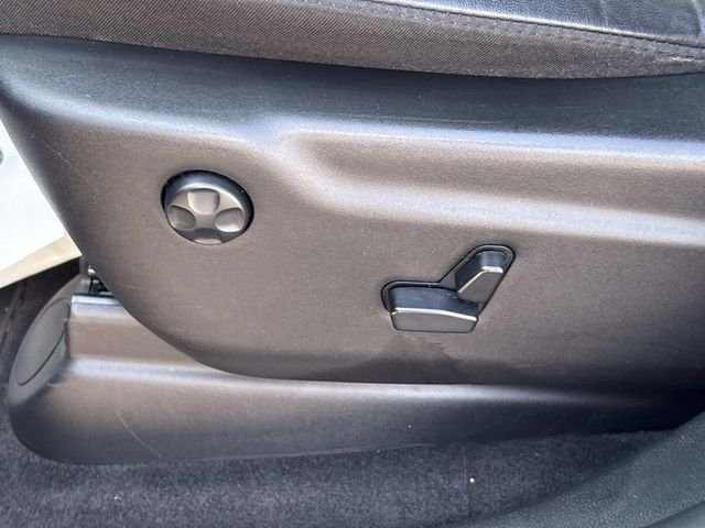 Certified Used 2019 Gray Jeep Altitude image 26