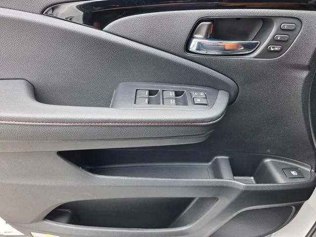 New 2026 Platinum White Pearl Honda Black Edition image 22