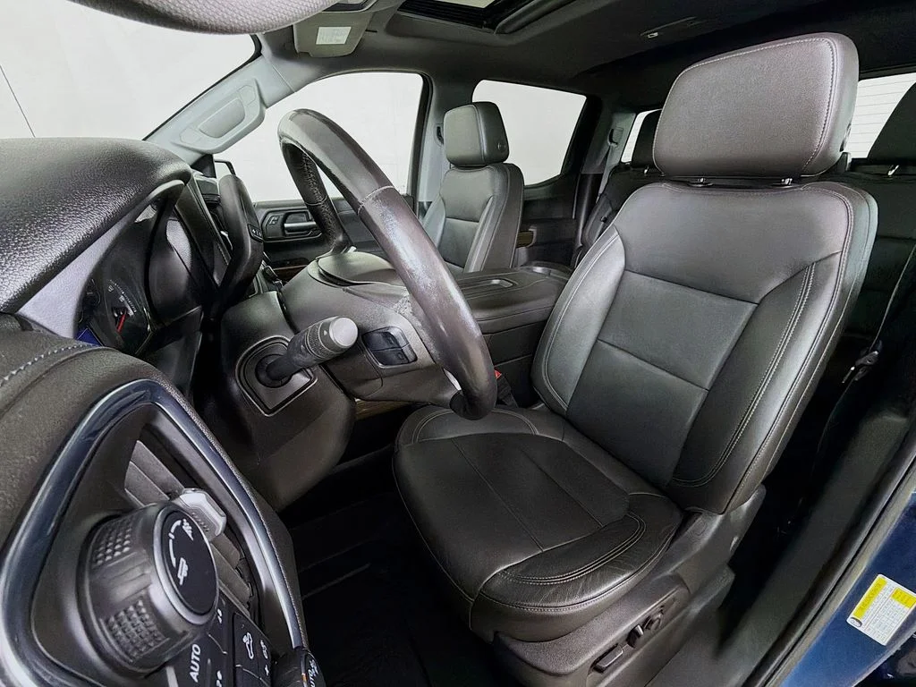 Used 2019 Blue Chevrolet LT Trail Boss image 12