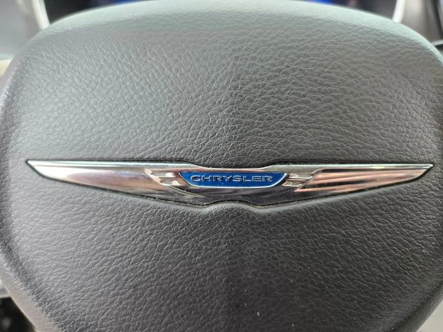 Used 2017 Gray Chrysler Limited image 33