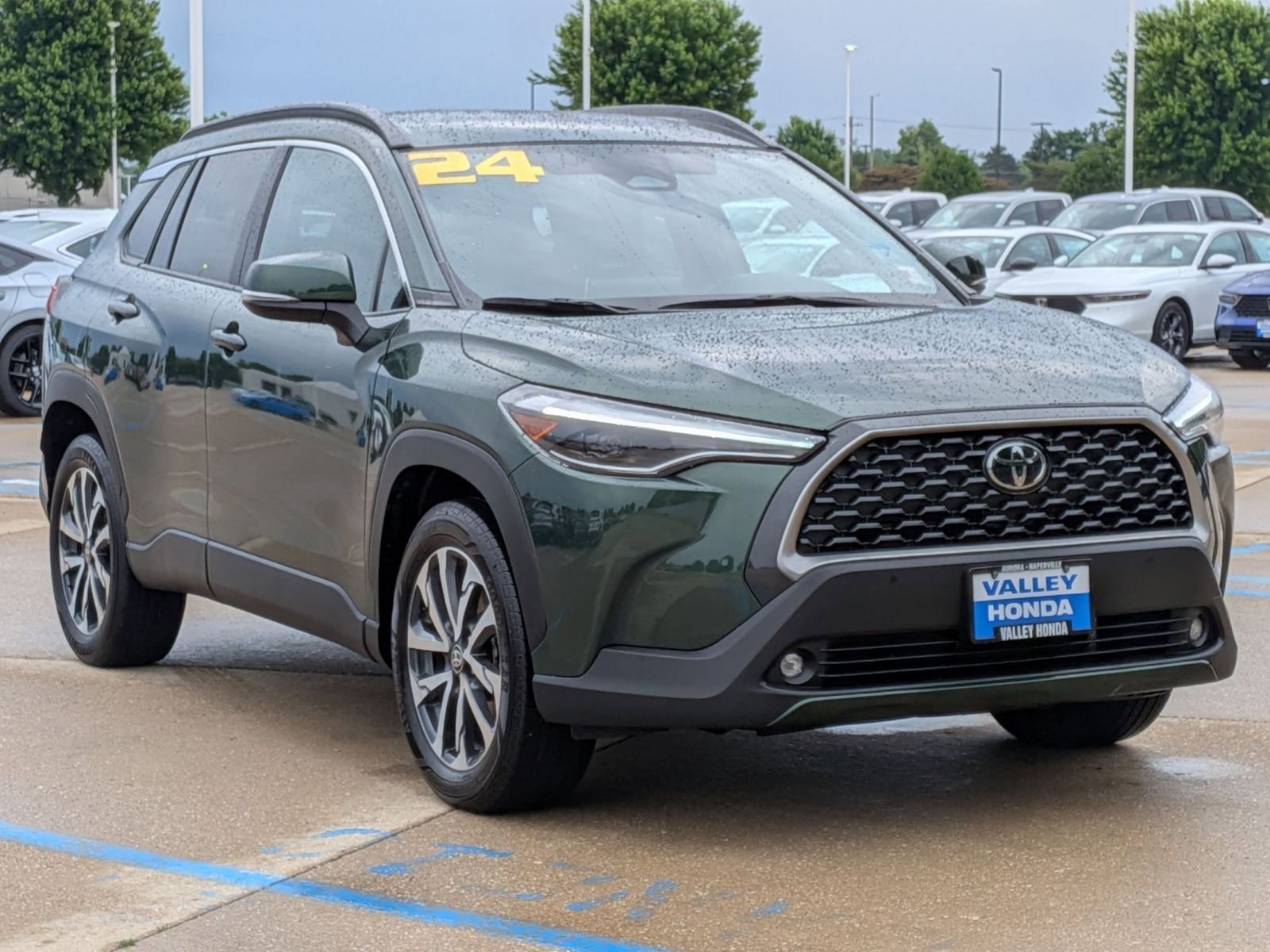 Used 2024 Cypress Toyota XLE AWD image 4