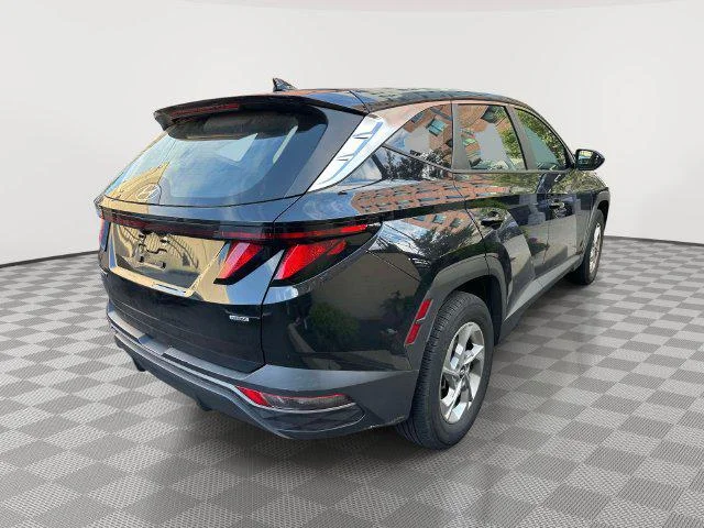 Used 2024 Black Pearl Hyundai SE image 2