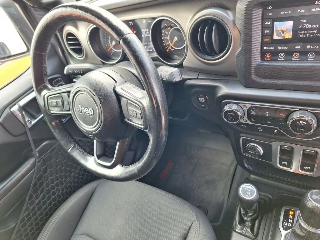 Used 2020 Gray Jeep Sport S image 25