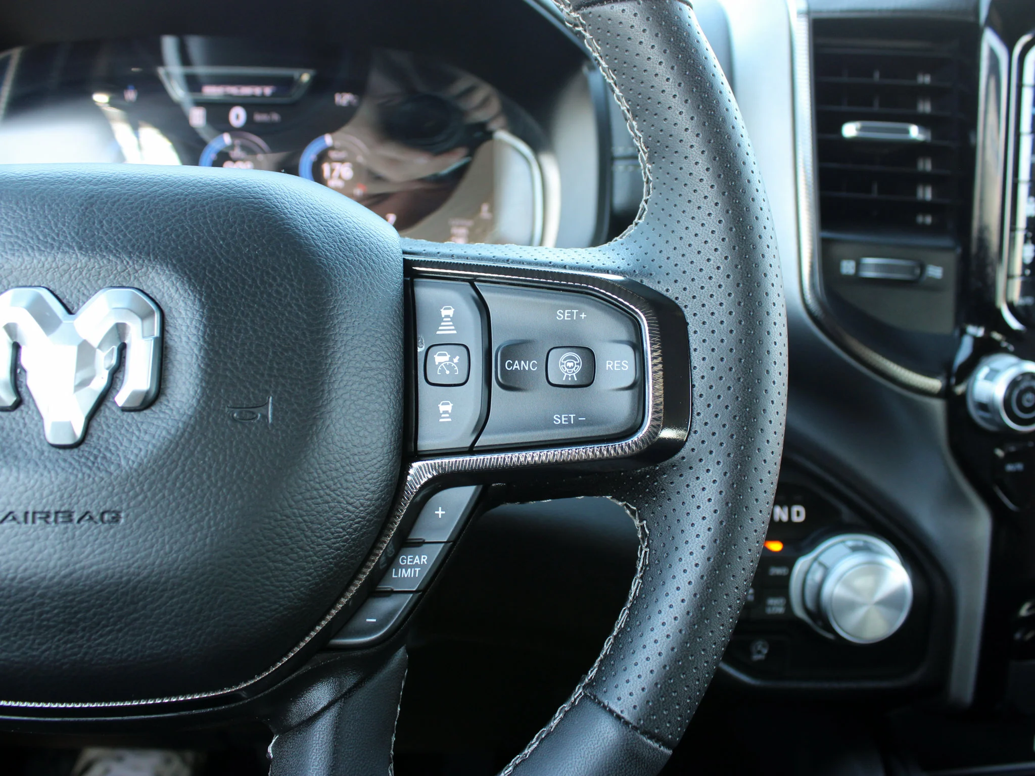 Certified Used 2025 Silver RAM Sport * Twin-Turbo | Remote Start | Alpine | Heated Seats | Navigation | Adaptive Cruise image 23