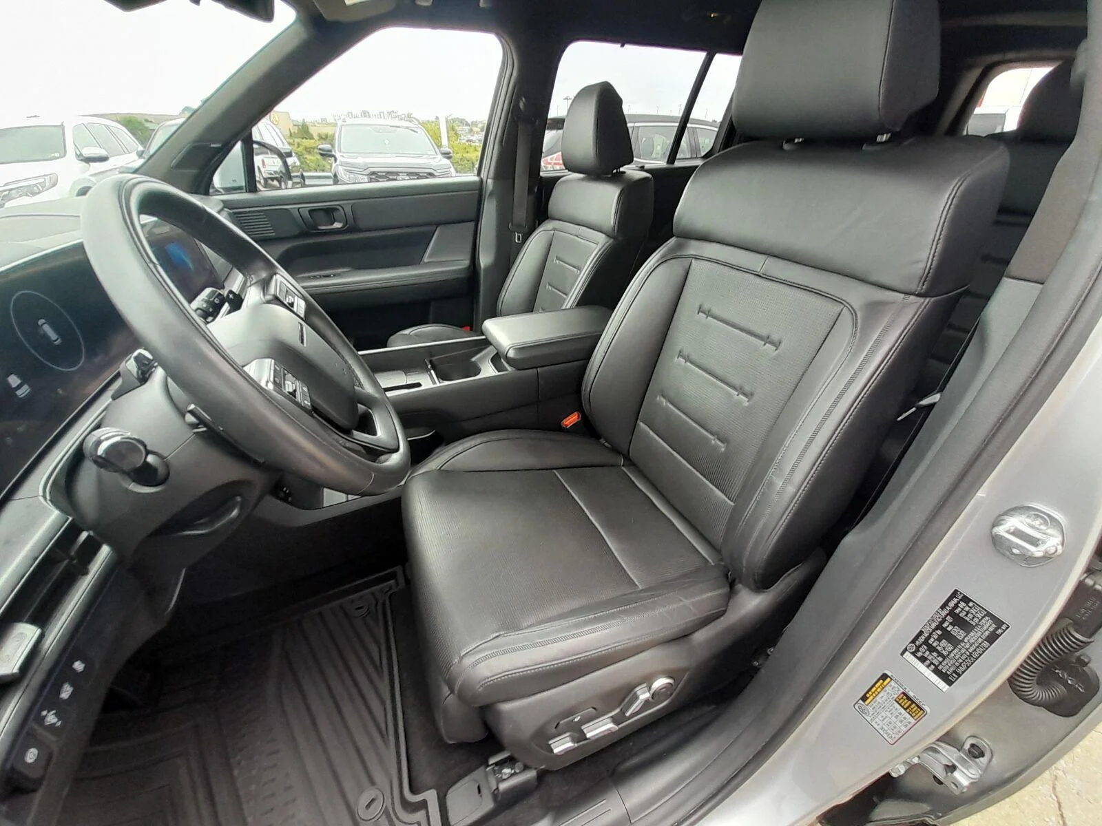 Used 2024 Shimmering Silver Hyundai Calligraphy image 40