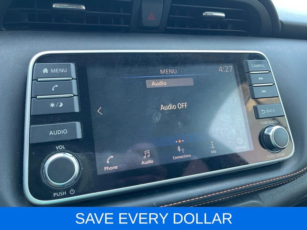 Used 2020 Orange Nissan SR image 9