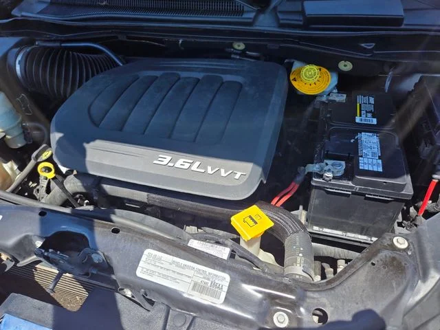 Used 2017 Gray Dodge SXT image 22