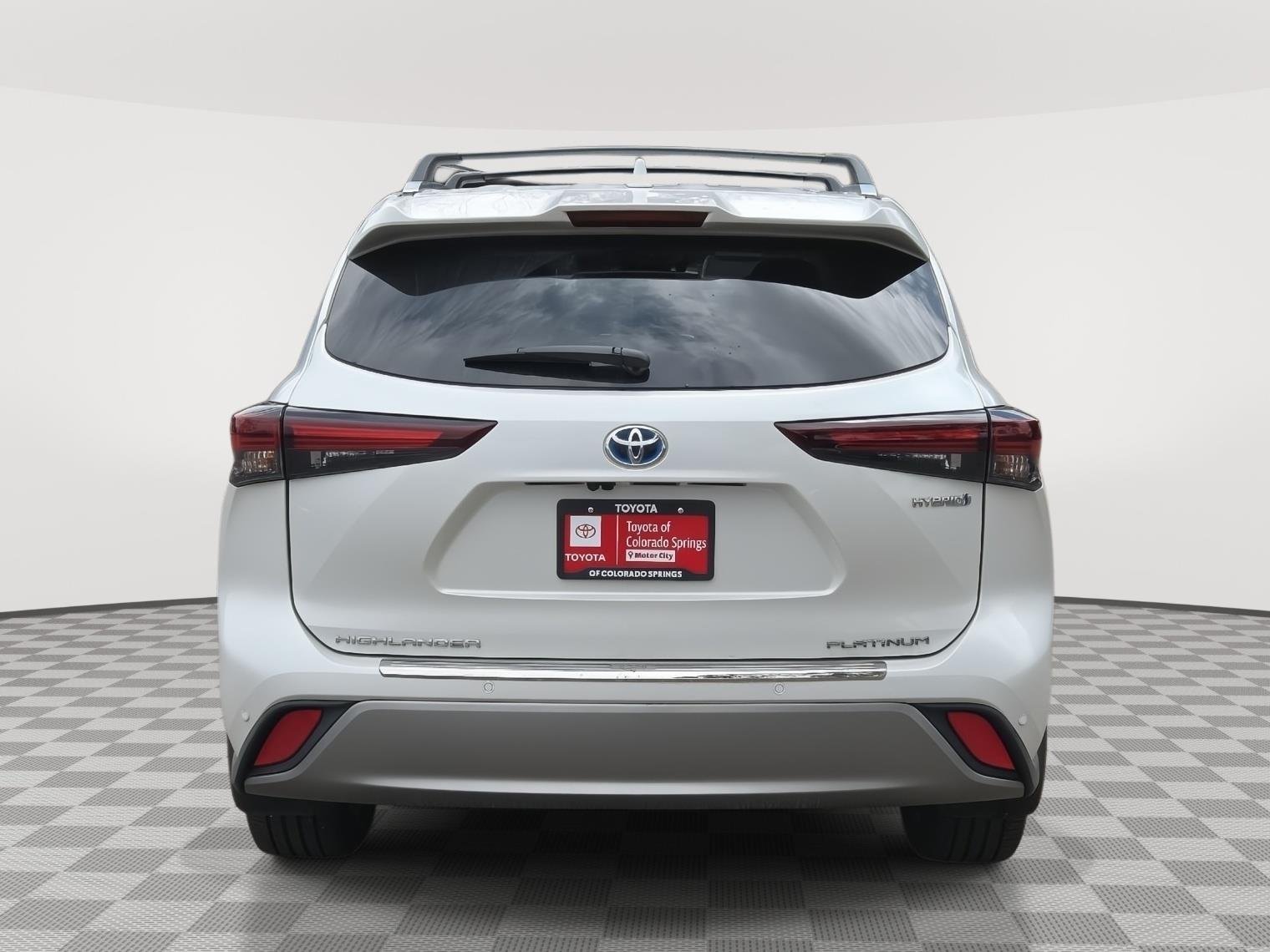 Certified Used 2024 Wind Chill Pearl Toyota Platinum image 12