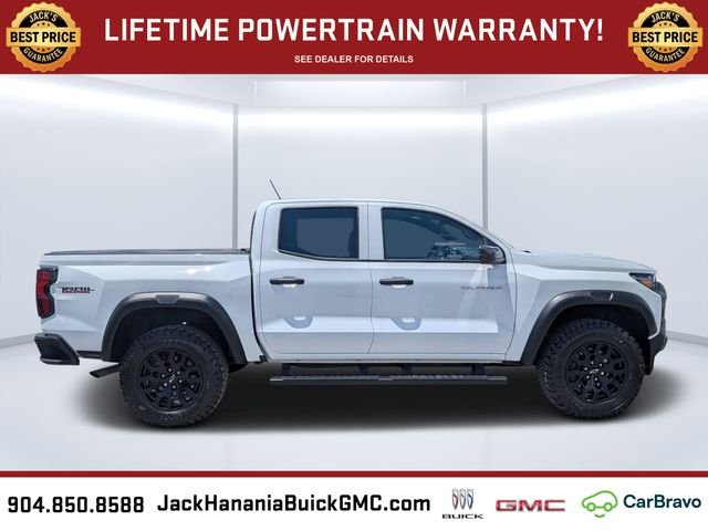 Used 2025 White Chevrolet Trail Boss image 2