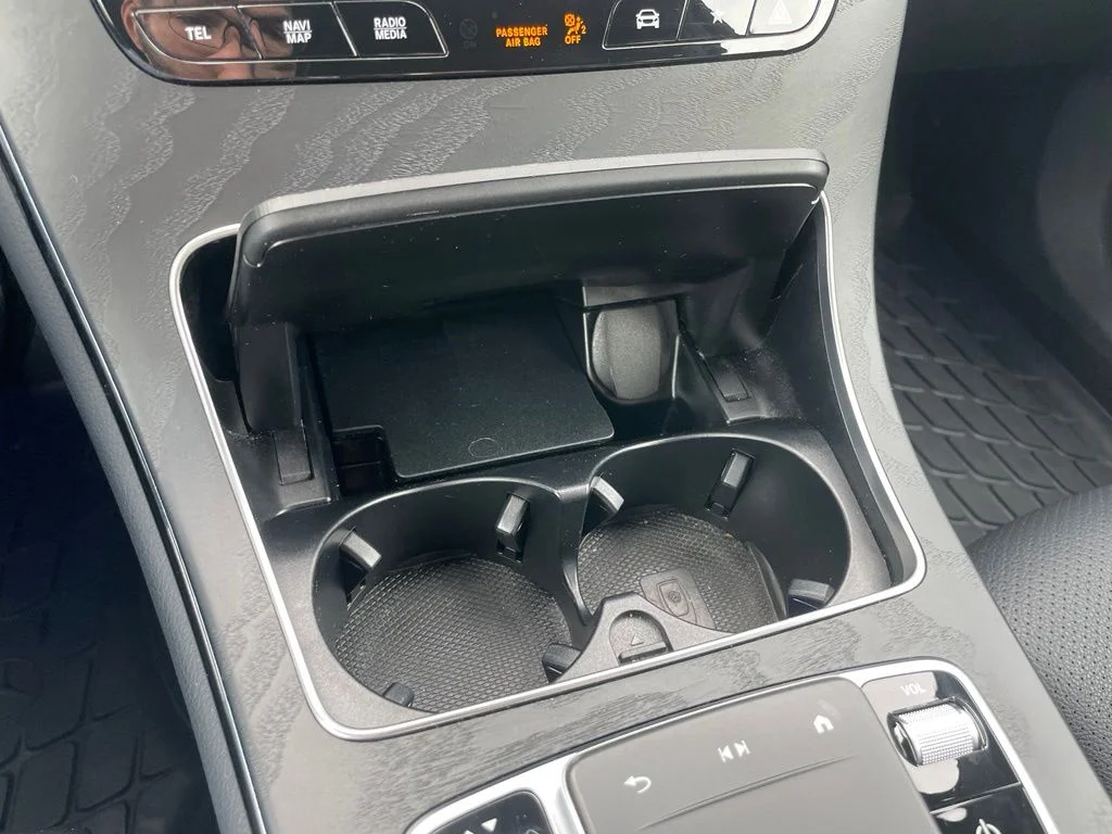 Used 2022 Black Mercedes-Benz GLC 300 image 12