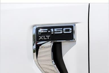 Used 2021 Oxford White Ford LARIAT image 15
