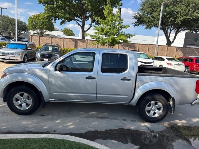 Used 2012  Nissan SV image 5