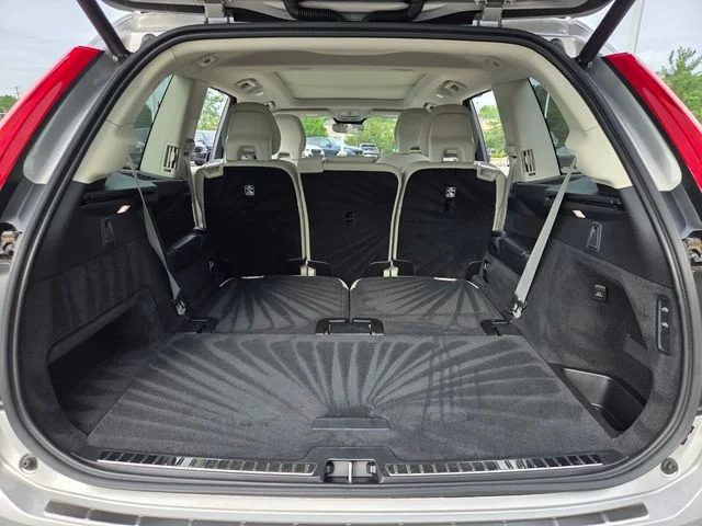 Used 2023 Silver Volvo Ultimate image 19