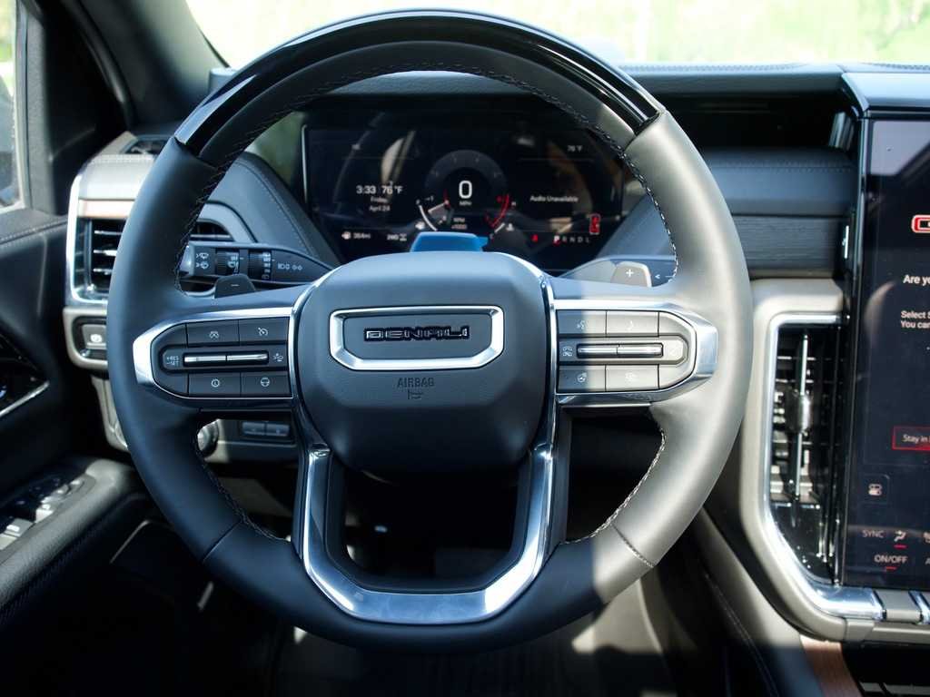 2026 GMC Yukon XL Denali - Photo 18