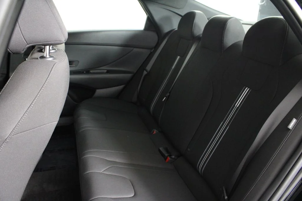 Used 2026 Black Hyundai SEL Sport image 21