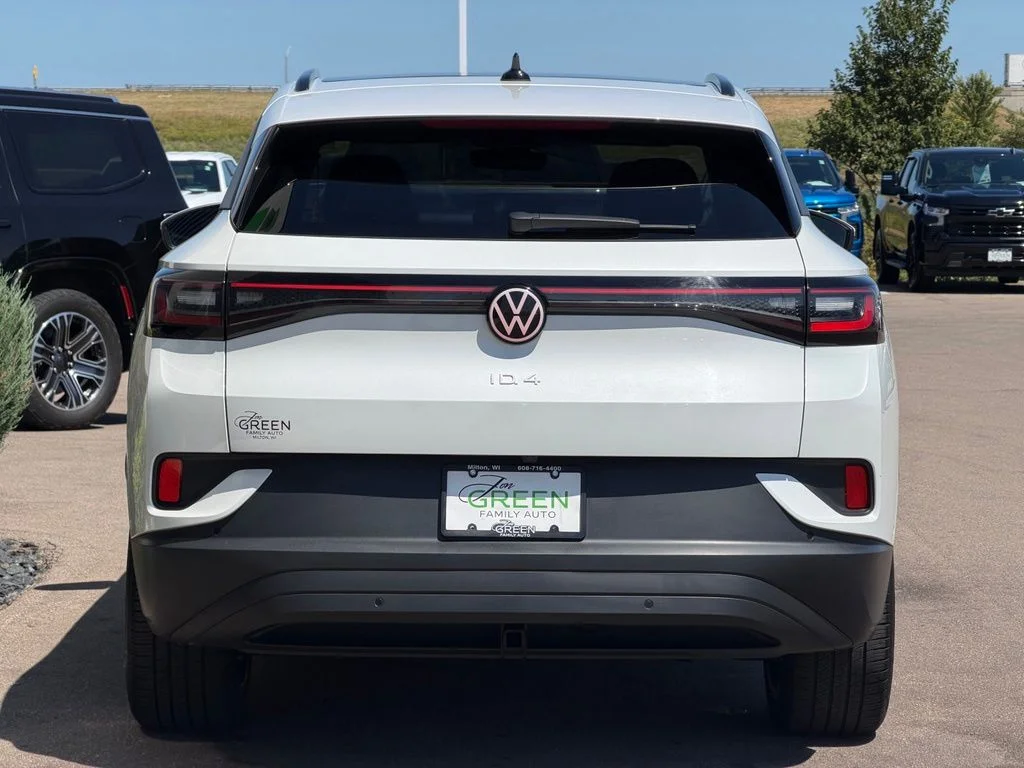Used 2023 White Volkswagen Pro S image 8