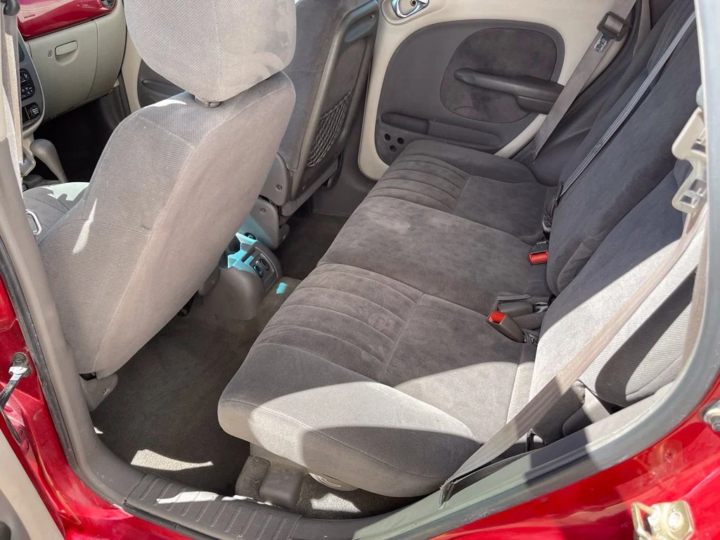 Used 2001 Red Chrysler  image 22