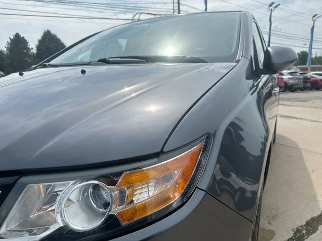 Used 2016 Gray Honda EX-L image 47