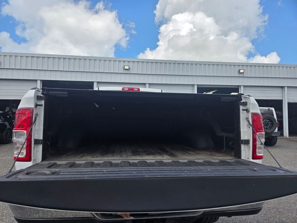 Used 2022 White Ram Big Horn image 26