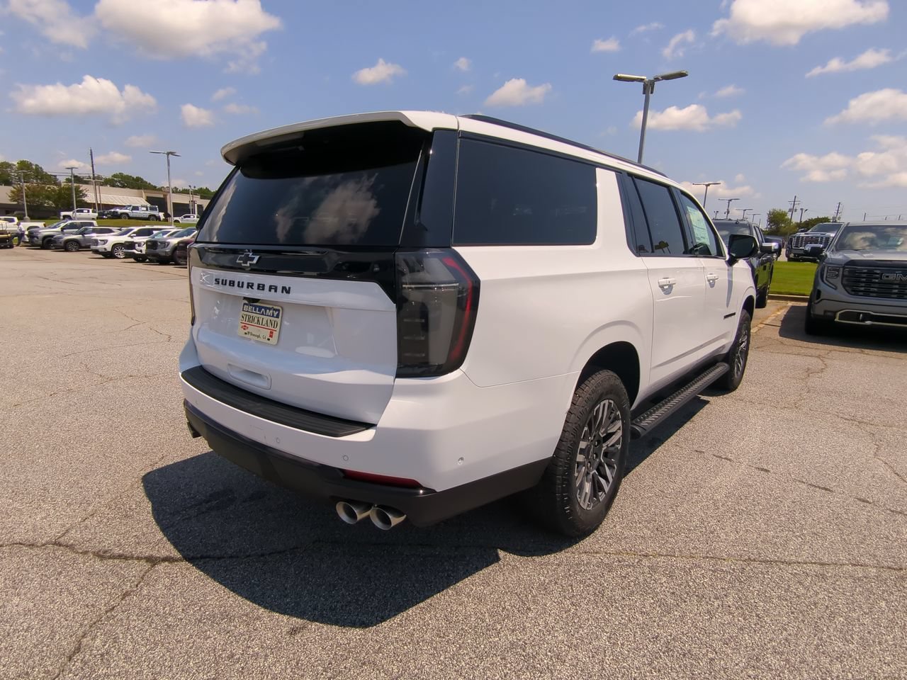 New 2026 Summit White Chevrolet Z71 image 4
