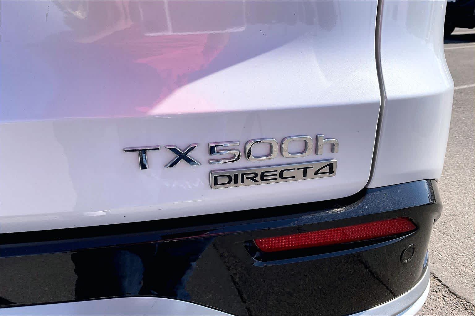 Certified Used 2025 Wind Chill Pearl Lexus F SPORT Premium image 29