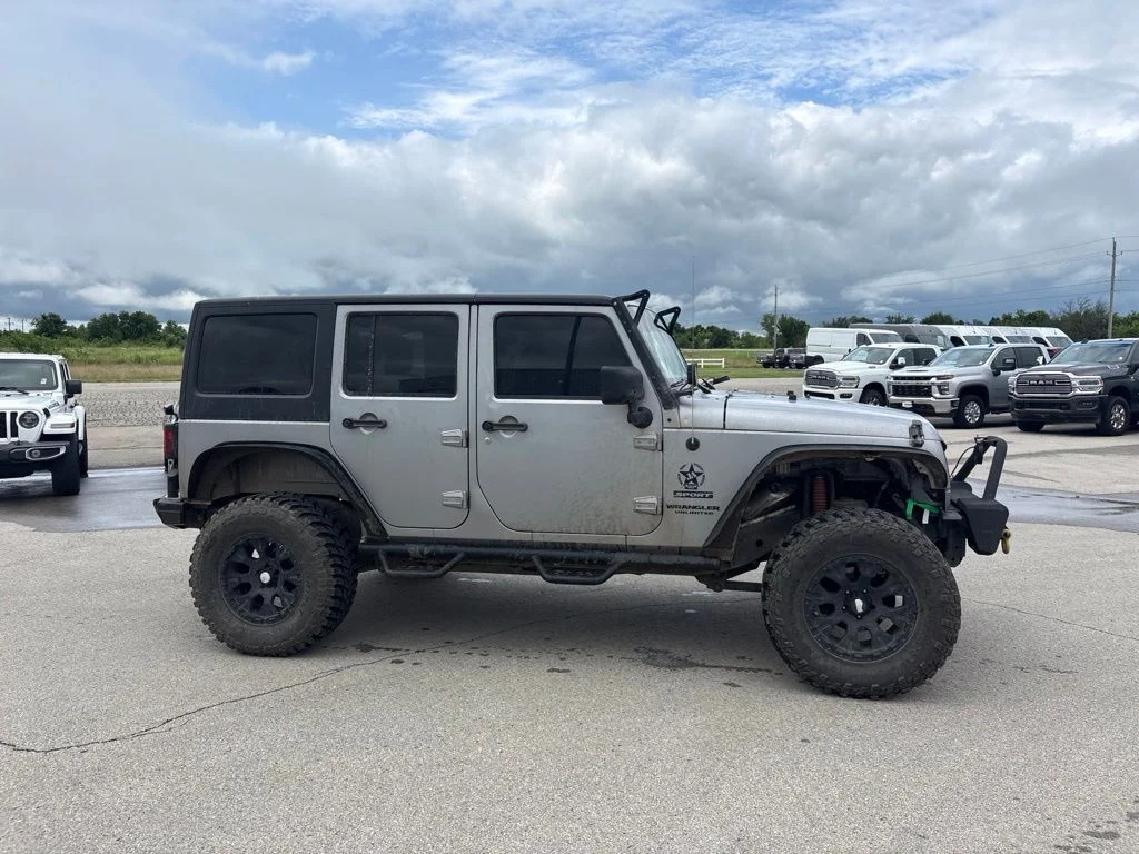Used 2013 Jeep Wrangler Unlimited Sport with VIN 1C4BJWDG9DL553573 for sale in Pryor, OK