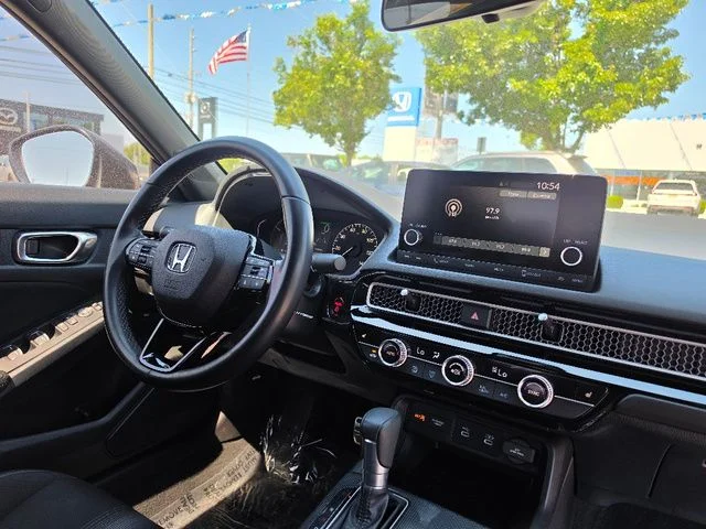 2025 Honda Civic Sport - Photo 13