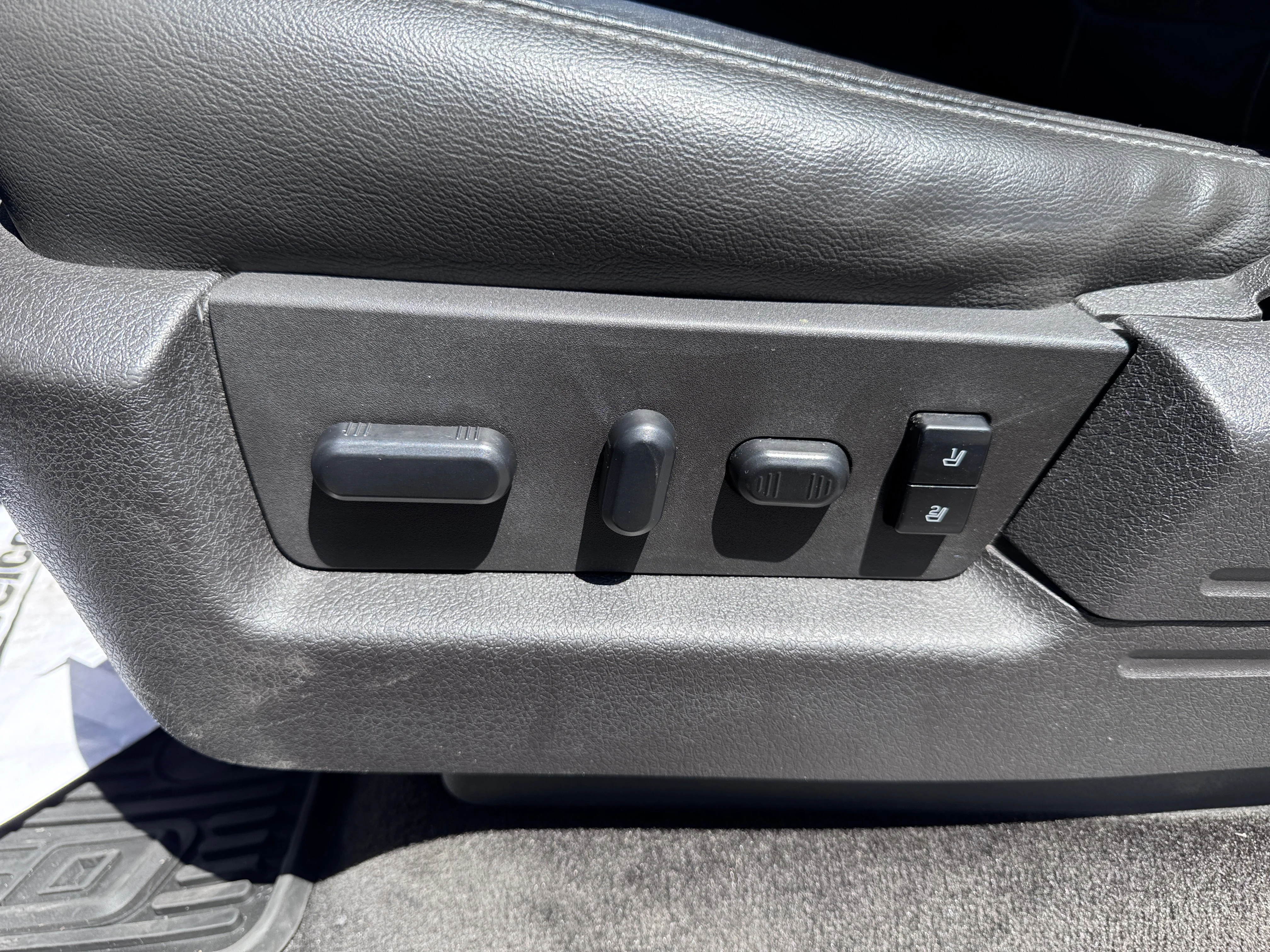 Used 2014 Black Ford FX4 image 16
