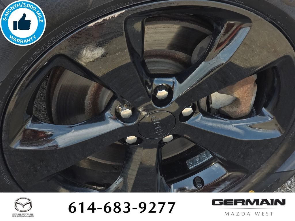 Used 2016 White Jeep Latitude image 14