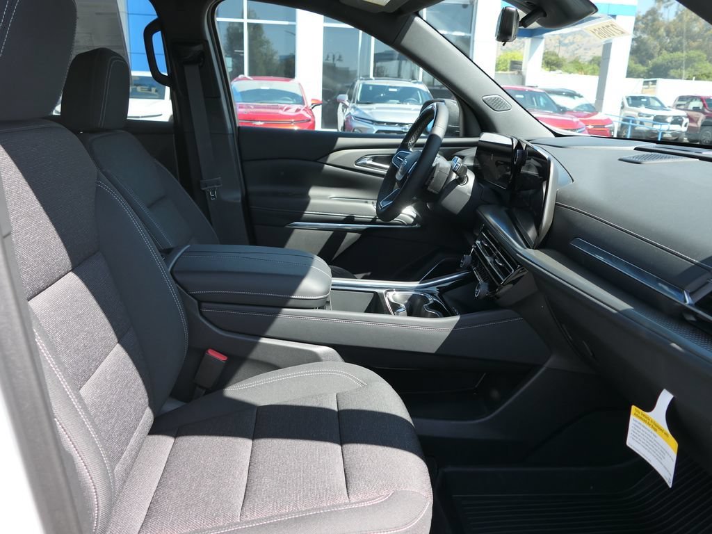 2027 Chevrolet Traverse LT - Photo 26