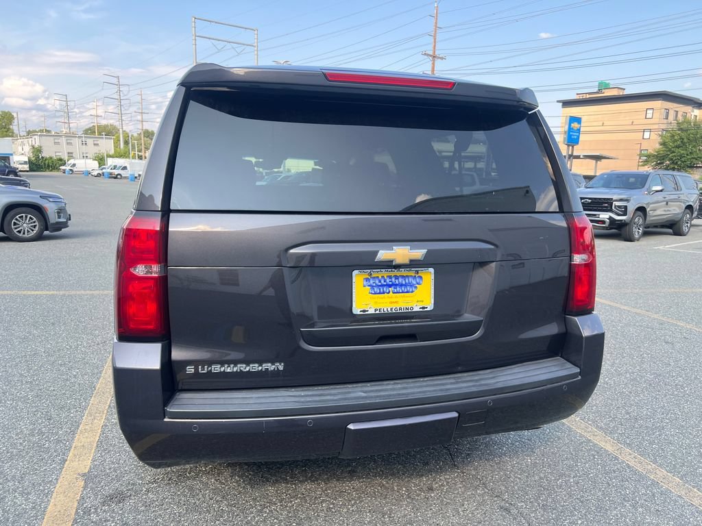 Used 2017 TUNGSTEN METALLIC Chevrolet LT image 5