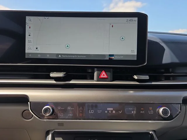 New 2026 Ceramic Silver Kia SX Prestige image 11
