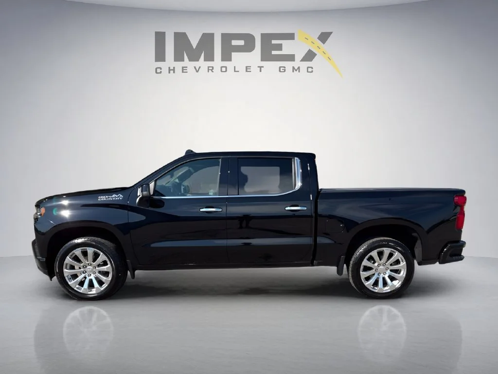 Used 2022 Black Chevrolet High Country image 2