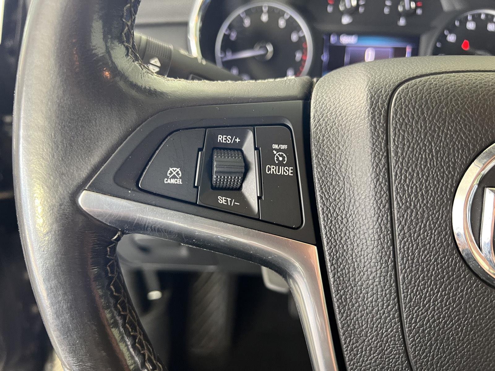 Used 2021 Ebony Twilight Metallic Buick Preferred image 14