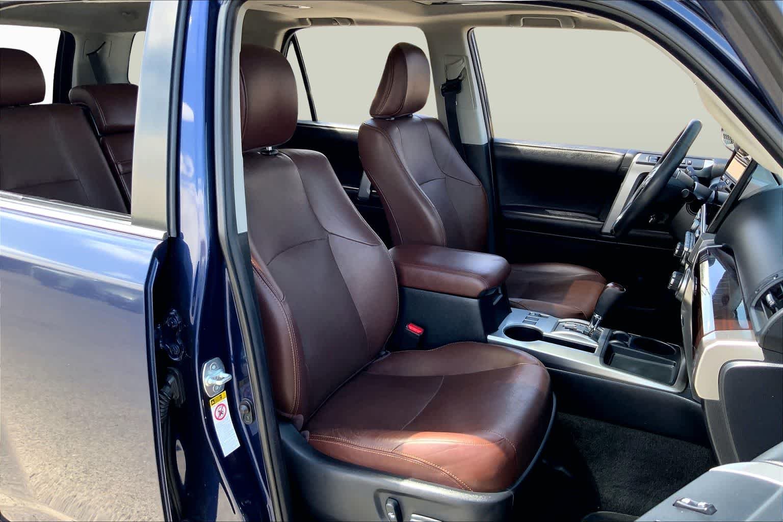 Used 2017 Nautical Blue Metallic Toyota Limited image 9