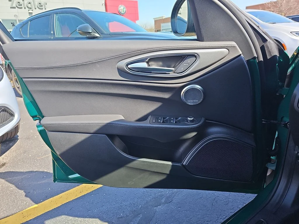2026 Alfa Romeo Giulia Base - Photo 25