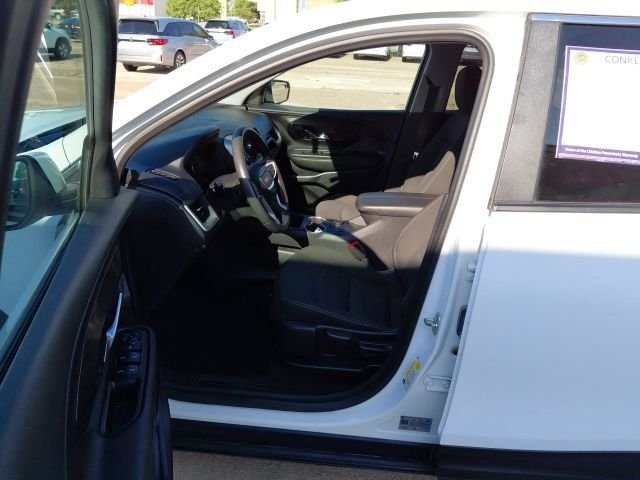Used 2024 White GMC SLE image 24