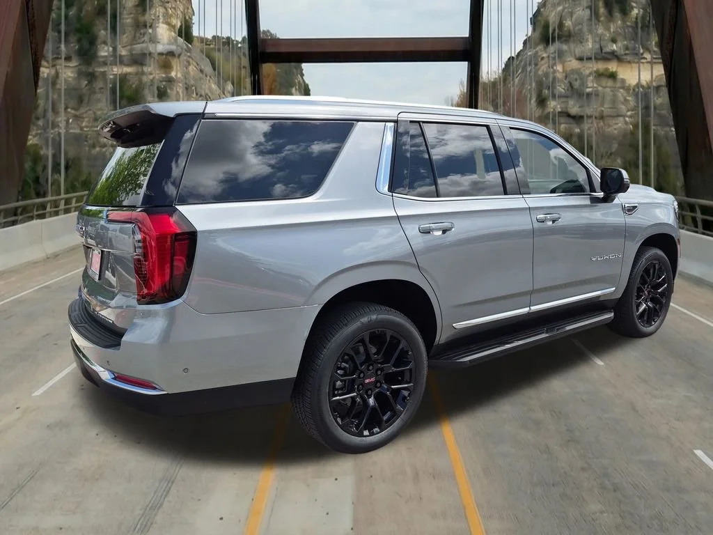 New 2026 Sterling Metallic GMC Elevation image 9