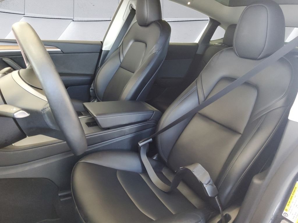 Used 2023 Black Tesla Long Range image 8