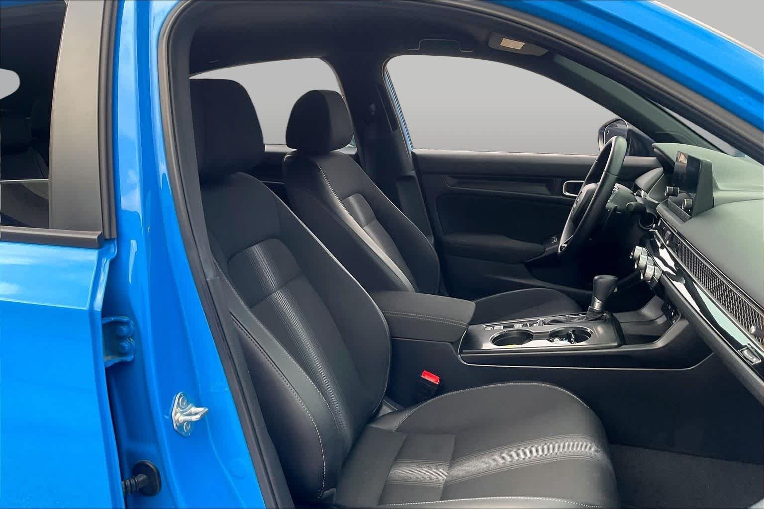 Used 2025 Boost Blue Pearl Honda Sport image 9